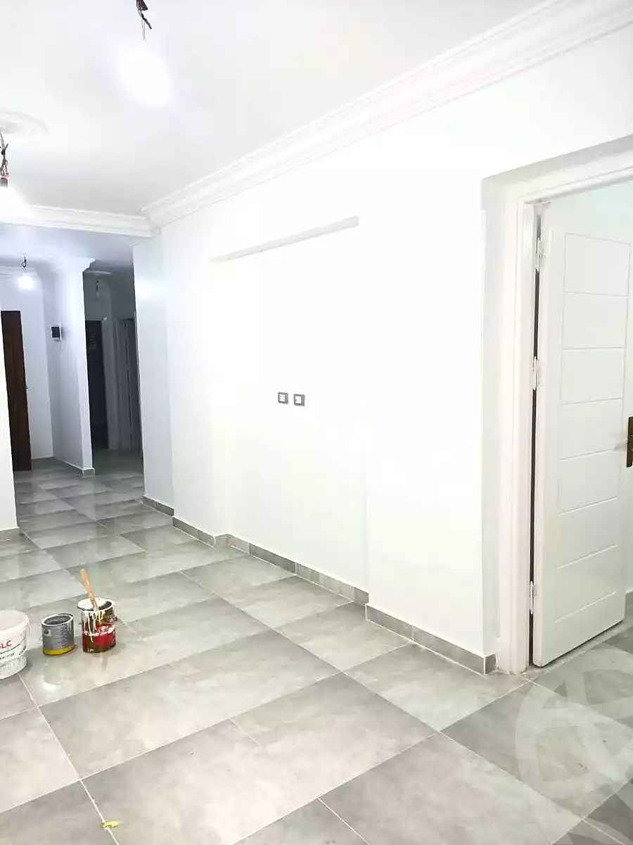 https://aqarmap.com.eg/ar/listing/6982852-for-sale-alexandria-al-agamy-bw-ywsf-hosni-mubarak-st