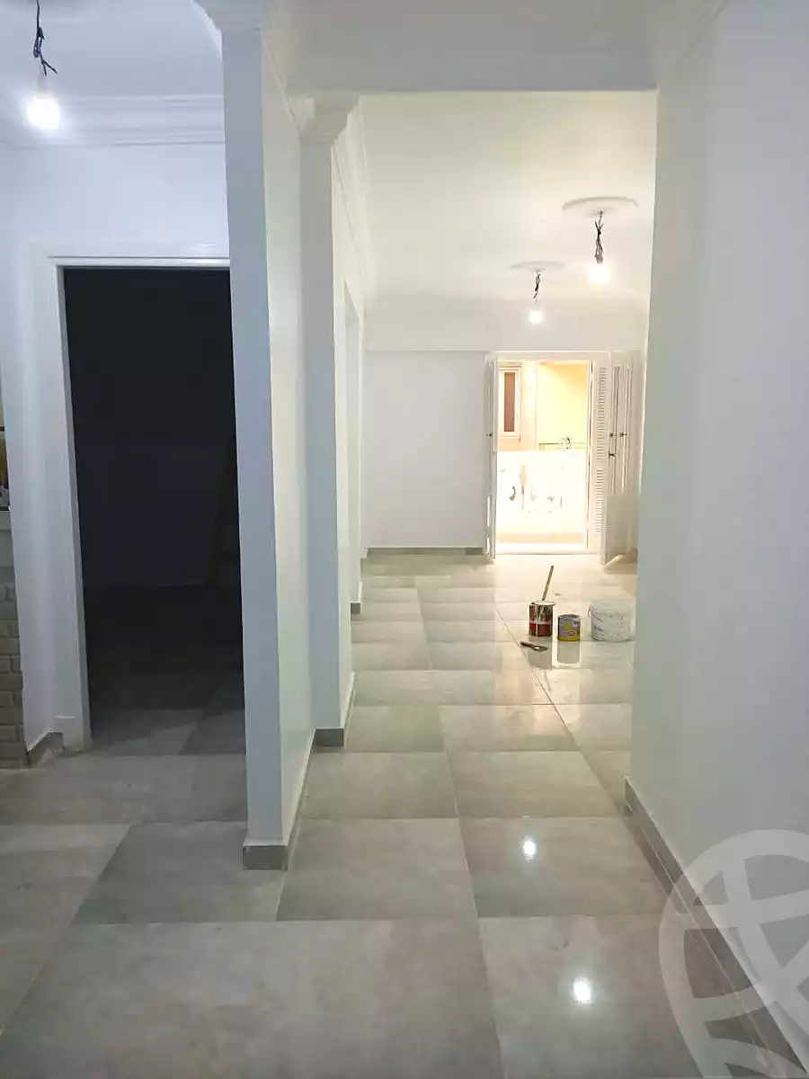 https://aqarmap.com.eg/ar/listing/6982852-for-sale-alexandria-al-agamy-bw-ywsf-hosni-mubarak-st