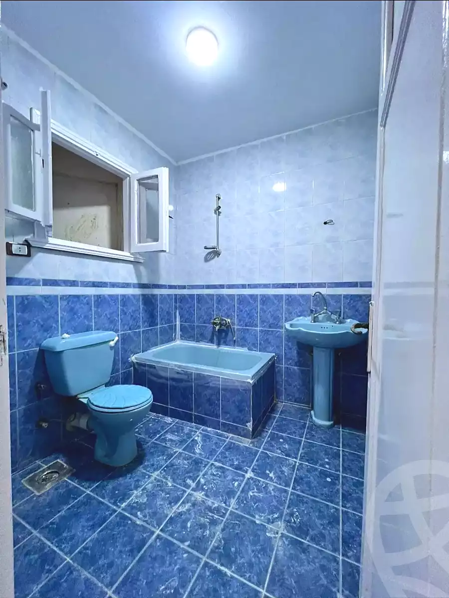 https://aqarmap.com.eg/en/listing/6983092-for-sale-alexandria-al-agamy-shataa-el-nakheel