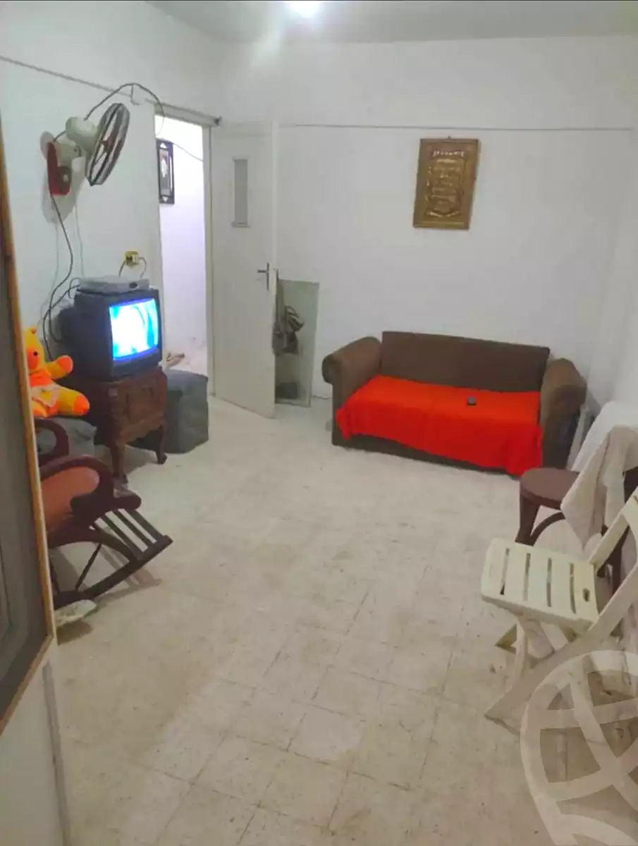 https://aqarmap.com.eg/ar/listing/6983104-for-sale-alexandria-al-agamy-bw-ywsf-hosni-mubarak-st
