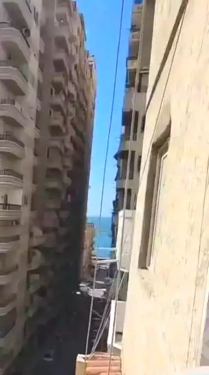https://aqarmap.com.eg/ar/listing/6983193-for-sale-alexandria-sydy-bshr-sydy-bshr-bhry-street-16