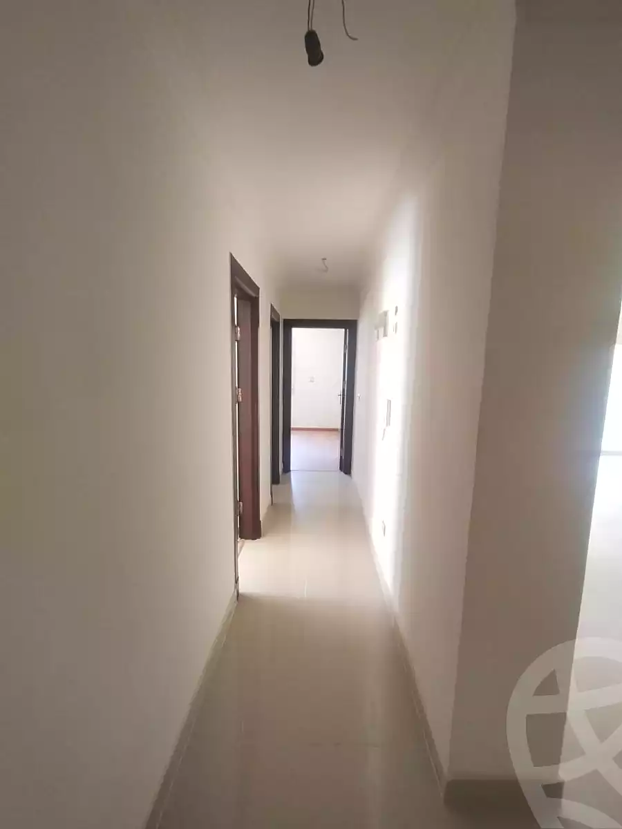 https://aqarmap.com.eg/ar/listing/6983341-for-rent-cairo-new-cairo-lrhb-city-mtdd-lrhb-phase-8