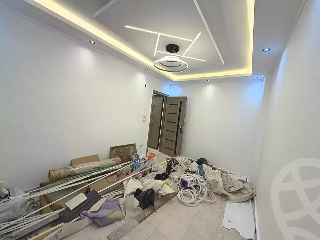 https://aqarmap.com.eg/ar/listing/6983354-for-sale-alexandria-sydy-bshr-sydy-bshr-bhry-shr-khld-bn-lwlyd