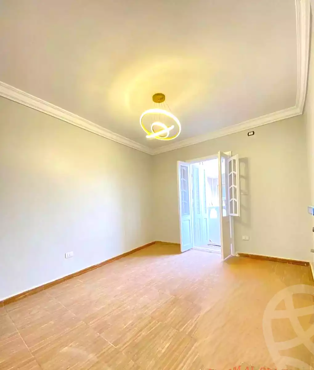 https://aqarmap.com.eg/ar/listing/6983874-for-sale-alexandria-al-agamy-lbytsh-el-zohour-st