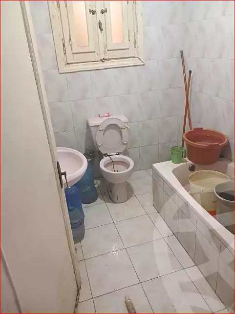 https://aqarmap.com.eg/en/listing/6984048-for-sale-alexandria-al-agamy-el-hanouvel