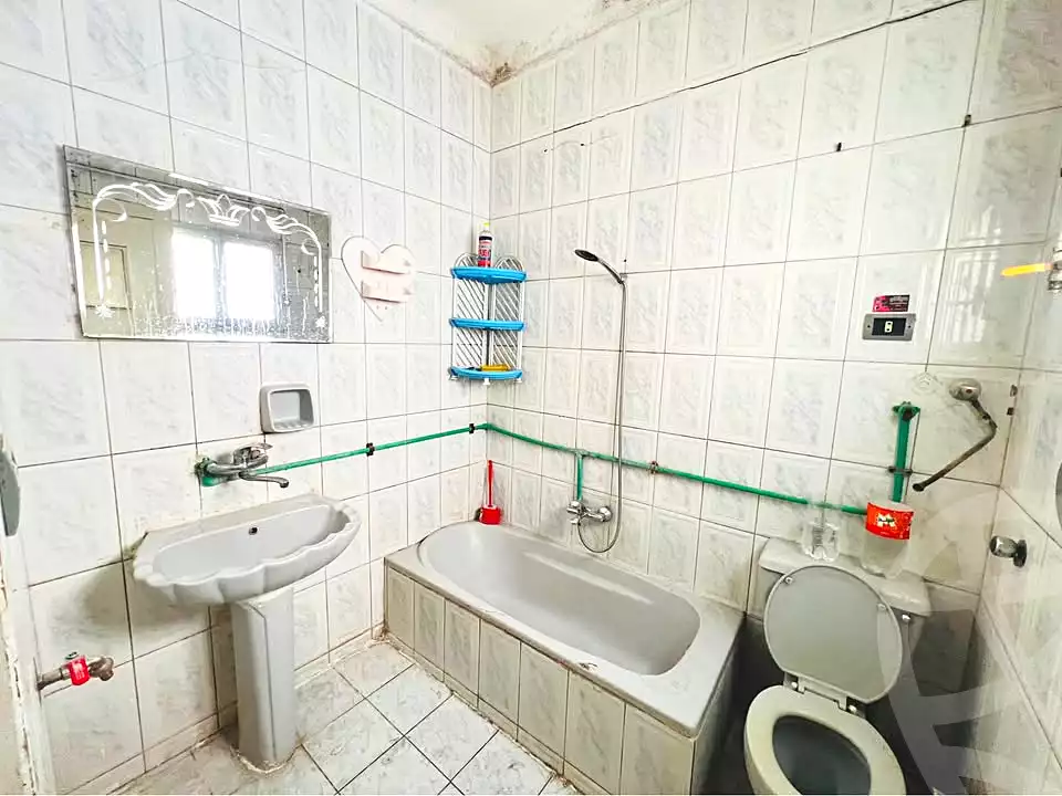 https://aqarmap.com.eg/ar/listing/6984358-for-sale-alexandria-sporting-abou-quer-st