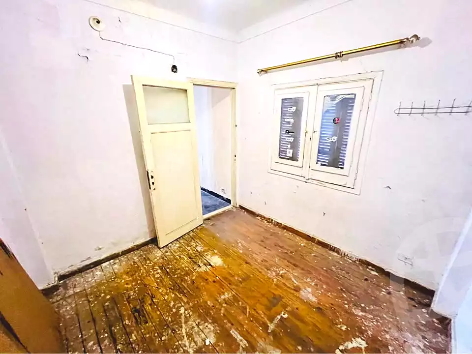 https://aqarmap.com.eg/ar/listing/6984358-for-sale-alexandria-sporting-abou-quer-st