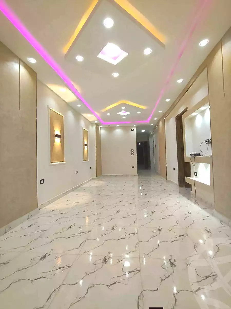 https://aqarmap.com.eg/ar/listing/6984454-for-sale-cairo-helwan-hadayek-helwan-nile-corniche-st