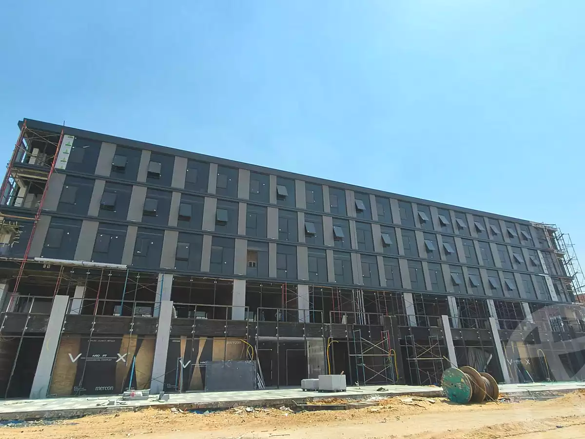 https://aqarmap.com.eg/ar/listing/6984661-for-sale-cairo-new-cairo-compounds-vx-n90-mall-mercon
