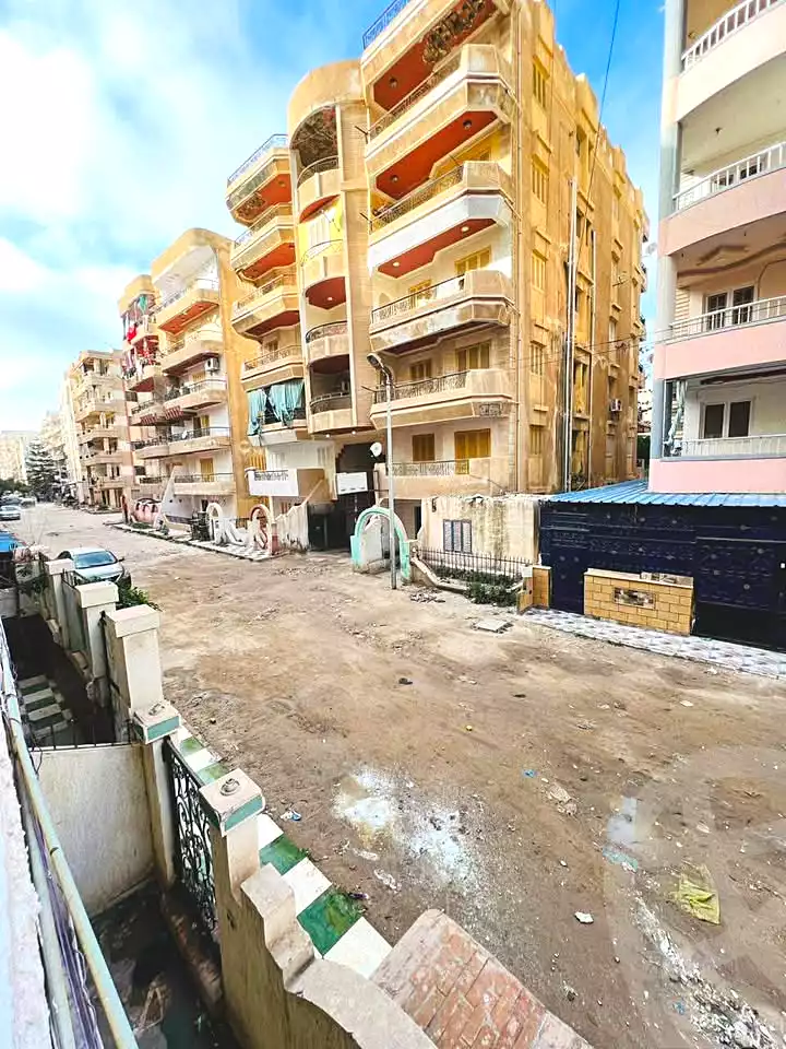 https://aqarmap.com.eg/ar/listing/6984675-for-sale-alexandria-al-agamy-shataa-el-nakheel