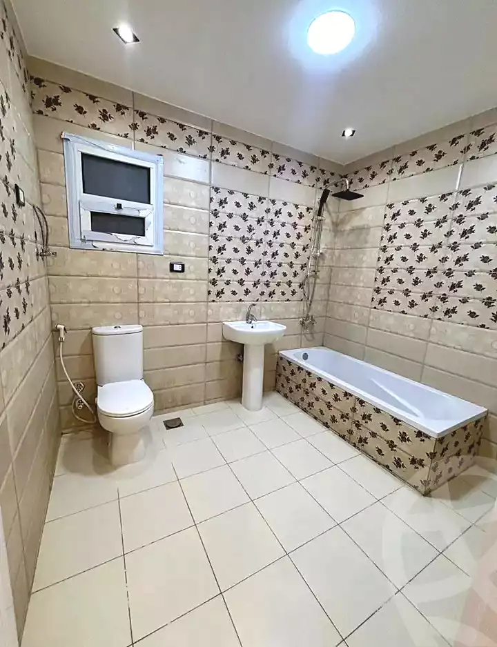 https://aqarmap.com.eg/ar/listing/6985539-for-sale-alexandria-sydy-bshr-sydy-bshr-bhry-khalil-hamada-st