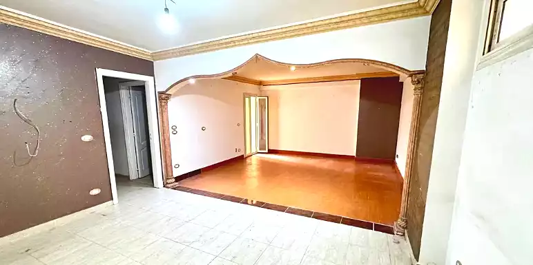 https://aqarmap.com.eg/en/listing/6985739-for-rent-alexandria-fleming