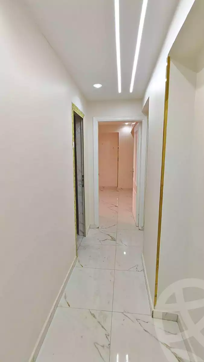 https://aqarmap.com.eg/ar/listing/6985806-for-rent-cairo-helwan-mostafa-fahmy-st
