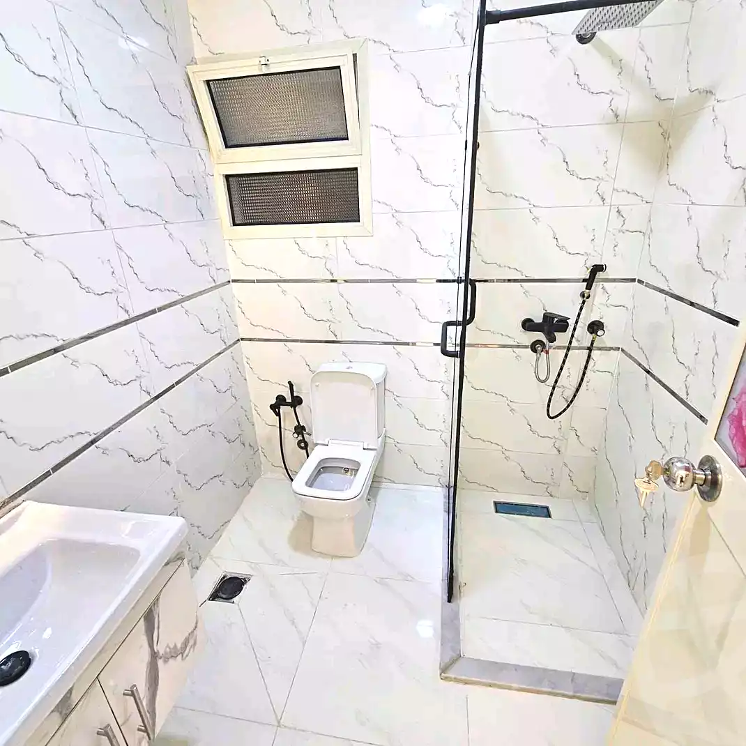 https://aqarmap.com.eg/ar/listing/6985848-for-sale-alexandria-sydy-bshr-sydy-bshr-qbly-faisal-city