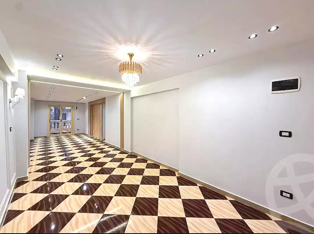 https://aqarmap.com.eg/ar/listing/6986043-for-sale-alexandria-sydy-bshr-sydy-bshr-qbly-khaled-ibn-el-walid-st