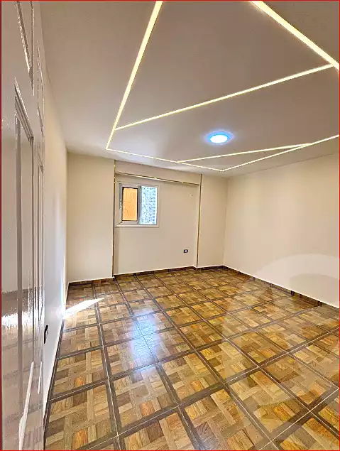 https://aqarmap.com.eg/ar/listing/6986148-for-sale-alexandria-sydy-bshr-sydy-bshr-bhry-khalil-hamada-st
