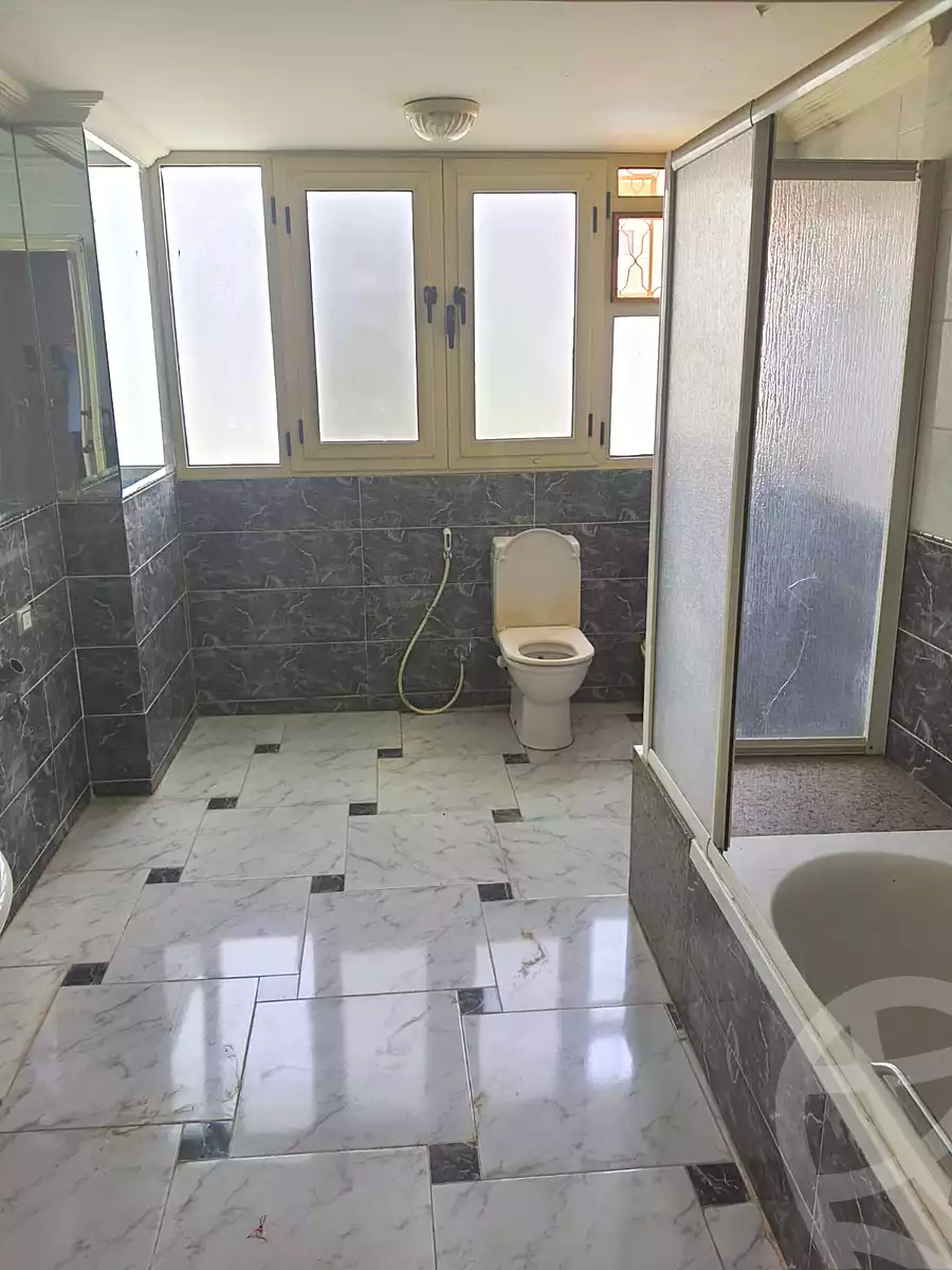 https://aqarmap.com.eg/ar/listing/6986174-for-sale-cairo-6th-of-october-el-hay-el-motamyz-first-touristic-village-el-shaheed-mohammed-abdul-latif-alshimi-st