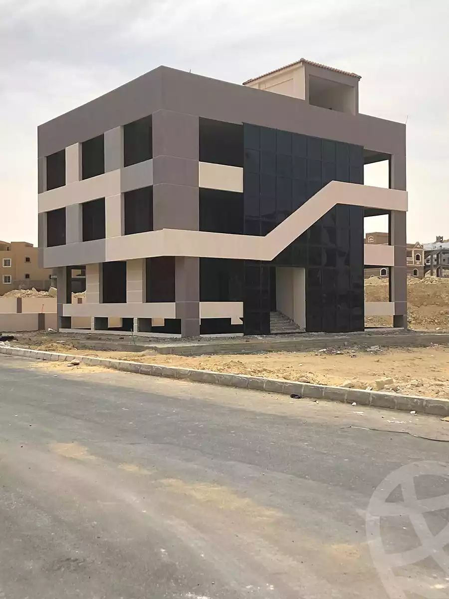 https://aqarmap.com.eg/ar/listing/6986667-for-sale-cairo-6th-of-october-el-wahatt-road