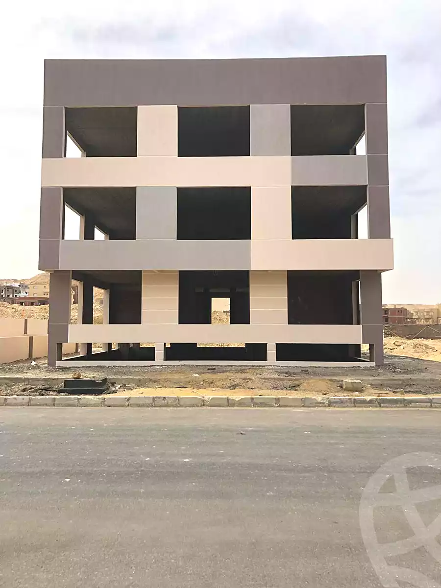 https://aqarmap.com.eg/ar/listing/6986667-for-sale-cairo-6th-of-october-el-wahatt-road
