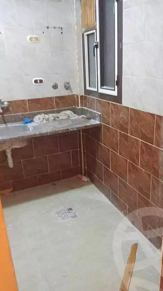 https://aqarmap.com.eg/en/listing/6986856-for-rent-alexandria-al-agamy-lbytsh-shahr-al-assal-st