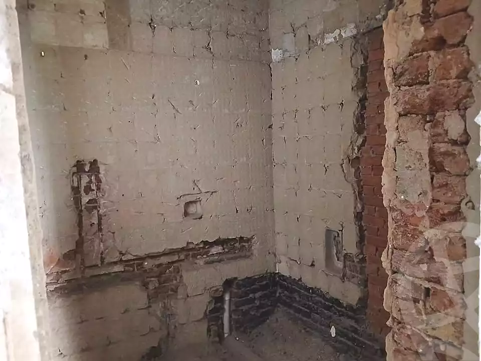 https://aqarmap.com.eg/en/listing/6987444-for-sale-alexandria-al-agamy-lbytsh-bianchiii