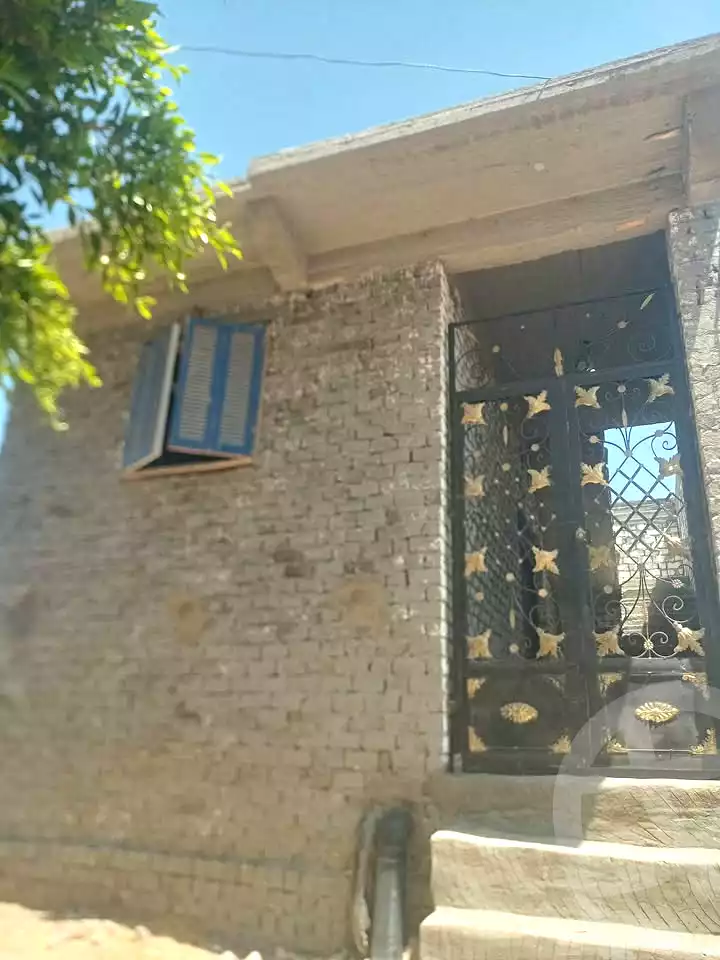 https://aqarmap.com.eg/en/listing/6987854-for-sale-alexandria-bys