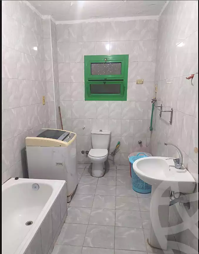 https://aqarmap.com.eg/en/listing/6987922-for-sale-cairo-helwan-ahmed-enci-st
