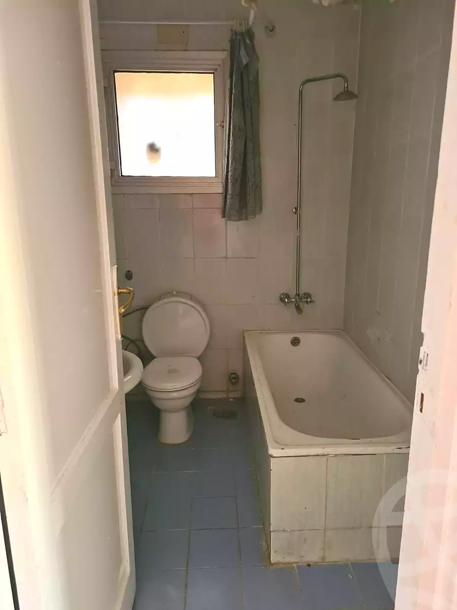 https://aqarmap.com.eg/ar/listing/6988857-for-rent-cairo-new-cairo-lrhb-city-phase-2-saad-ibn-abi-wakkas-st