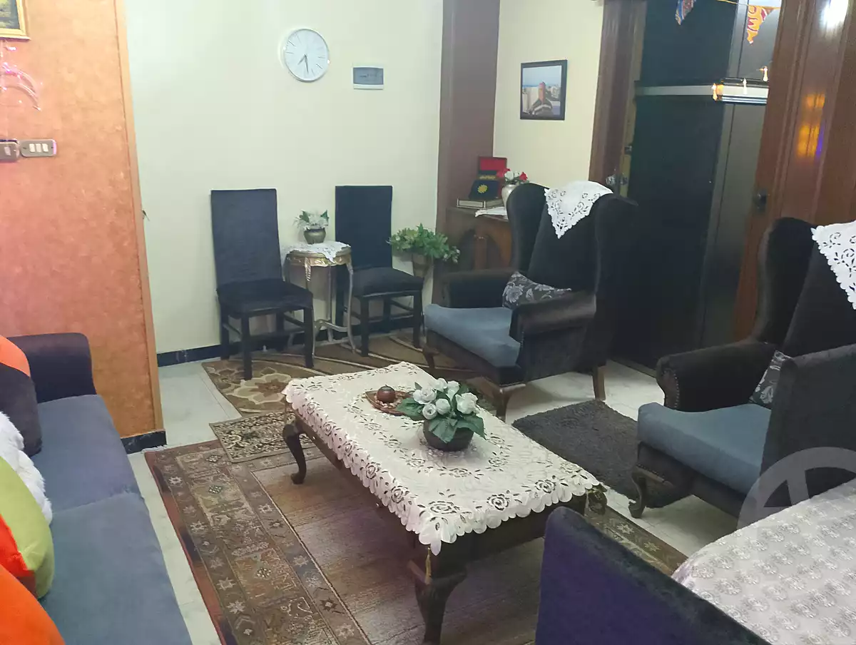 https://aqarmap.com.eg/ar/listing/6989261-for-sale-cairo-downtown-abdeen-mostafa-abd-el-razik-st