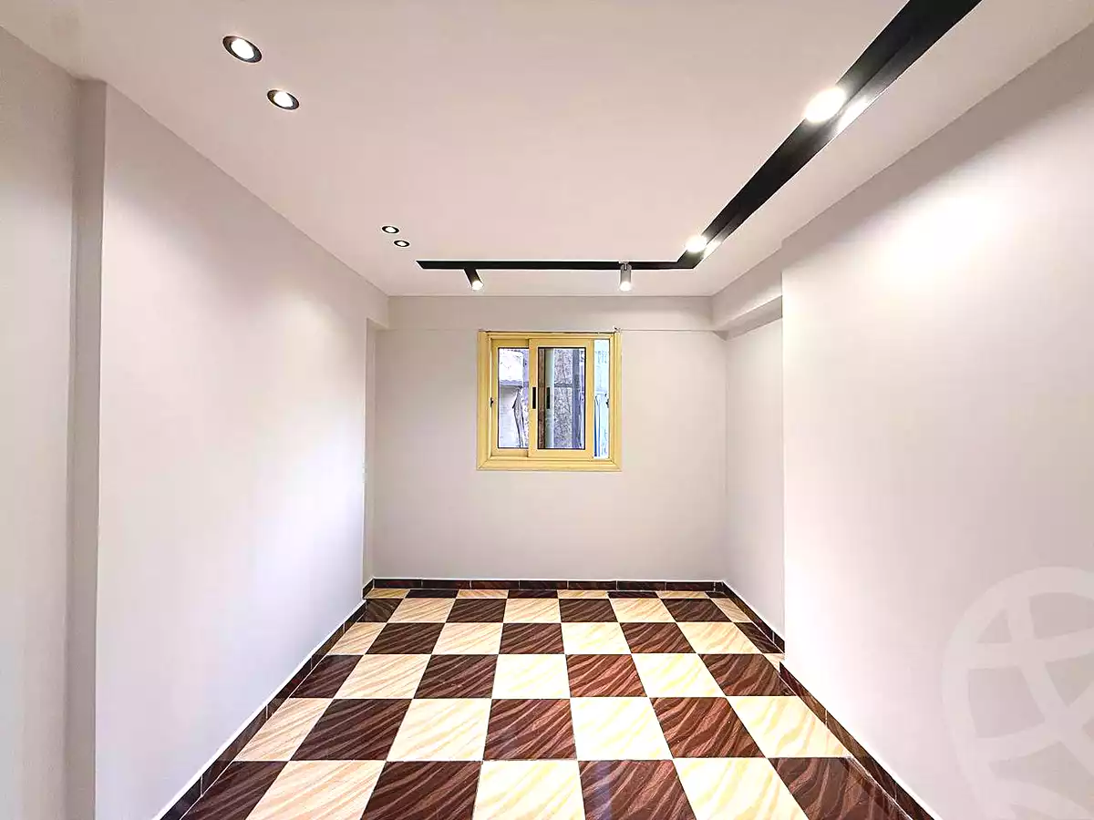 https://aqarmap.com.eg/ar/listing/6989414-for-sale-alexandria-sydy-bshr-sydy-bshr-bhry-shr-khld-bn-lwlyd