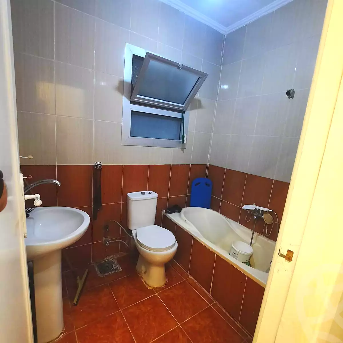 https://aqarmap.com.eg/ar/listing/6989753-for-sale-alexandria-al-agamy-el-hanouvel-al-asdakaa-st