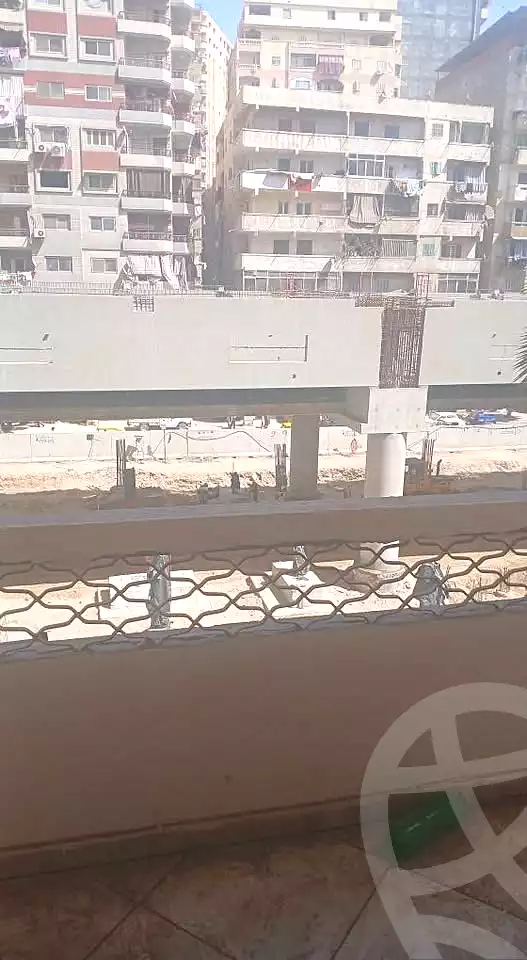 https://aqarmap.com.eg/ar/listing/6989796-for-sale-alexandria-el-mandara-shr-mlk-hfny