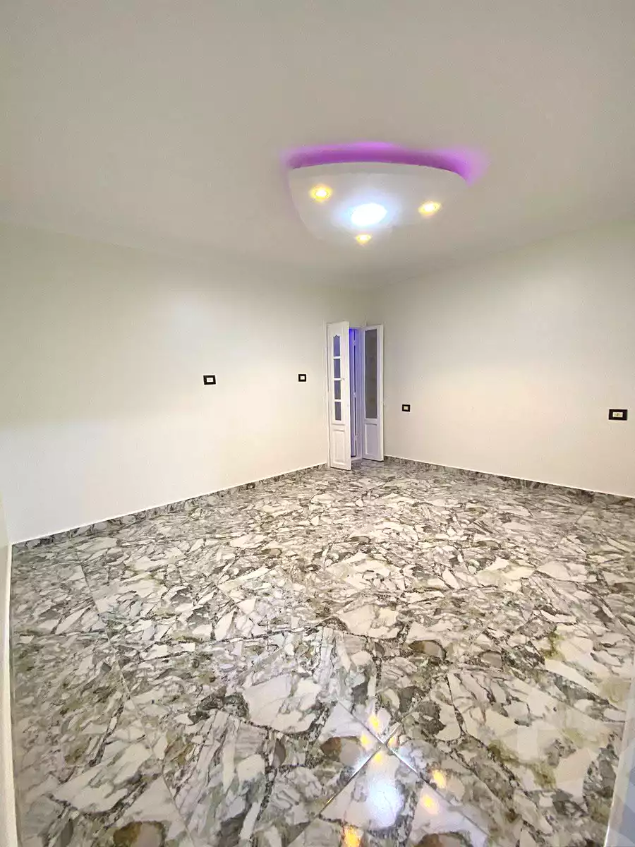 https://aqarmap.com.eg/ar/listing/6990491-for-sale-alexandria-al-agamy-lbytsh-al-kaada-st