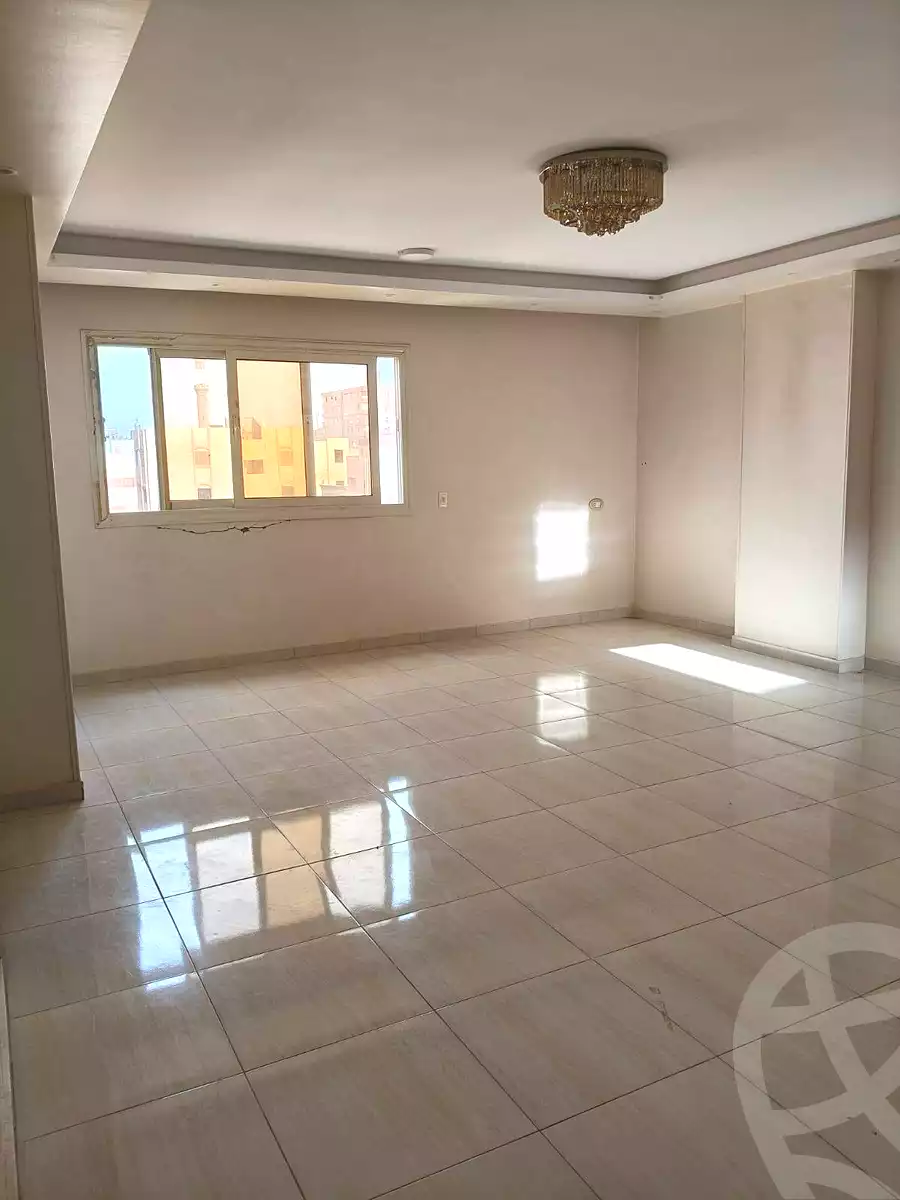 https://aqarmap.com.eg/ar/listing/6991029-for-sale-cairo-helwan-el-shareaa-el-sharby-st