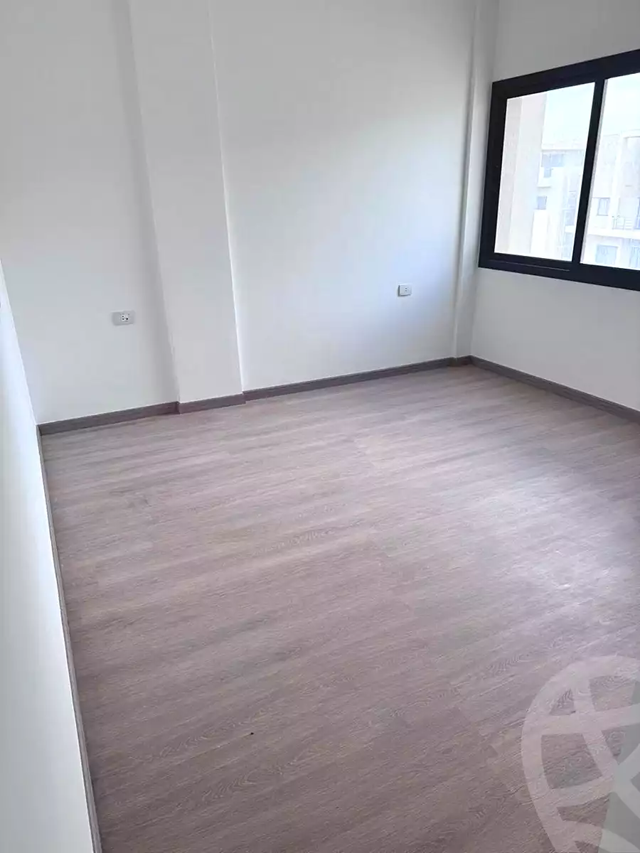 https://aqarmap.com.eg/ar/listing/6991178-for-sale-cairo-new-cairo-compounds-fifth-square