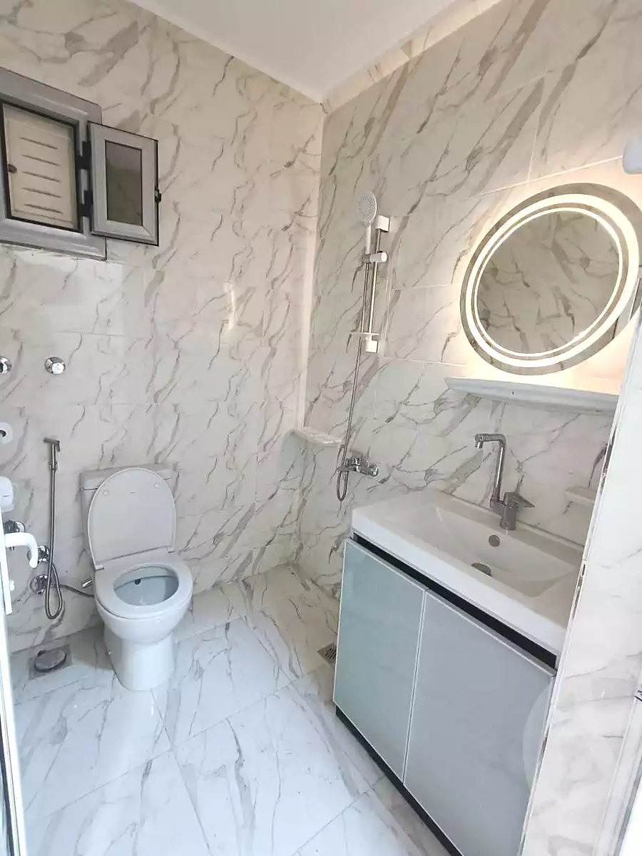 https://aqarmap.com.eg/ar/listing/6991765-for-sale-alexandria-al-agamy-lbytsh-shahr-al-assal-st
