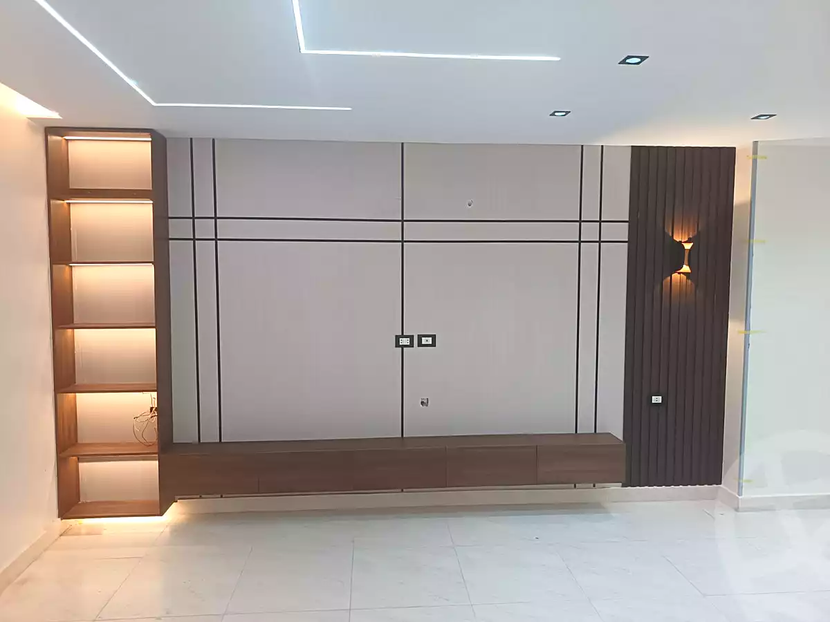 https://aqarmap.com.eg/ar/listing/6992018-for-sale-cairo-helwan-hadayek-helwan-nile-corniche-st