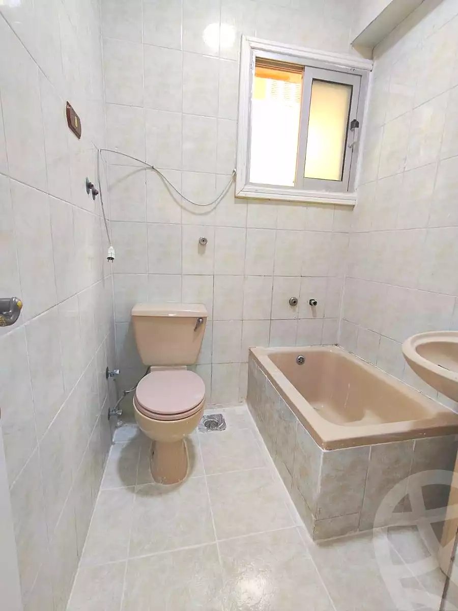 https://aqarmap.com.eg/ar/listing/6992514-for-sale-alexandria-al-agamy-shataa-el-nakheel