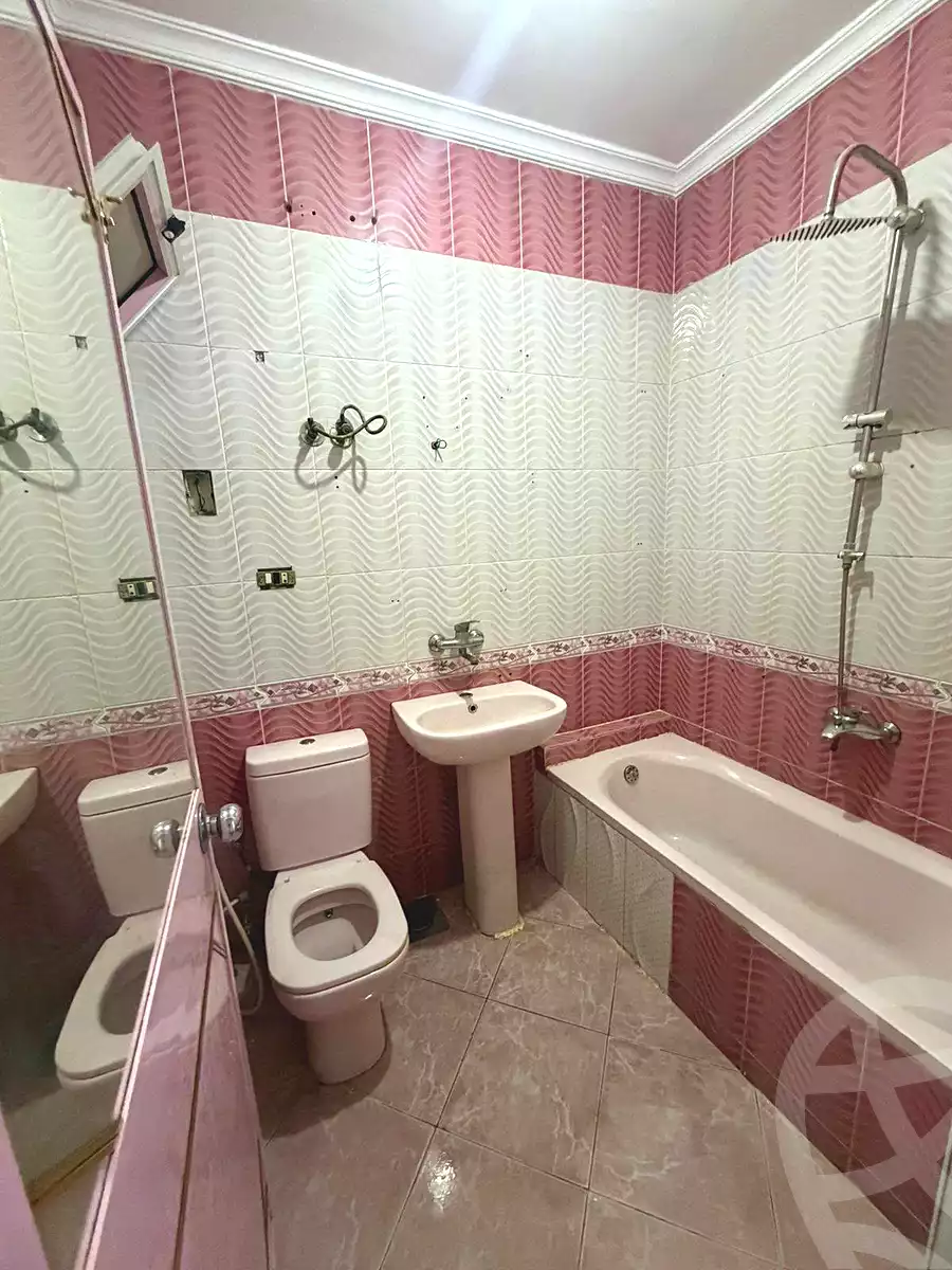 https://aqarmap.com.eg/en/listing/6992996-for-sale-alexandria-lsywf-el-falki