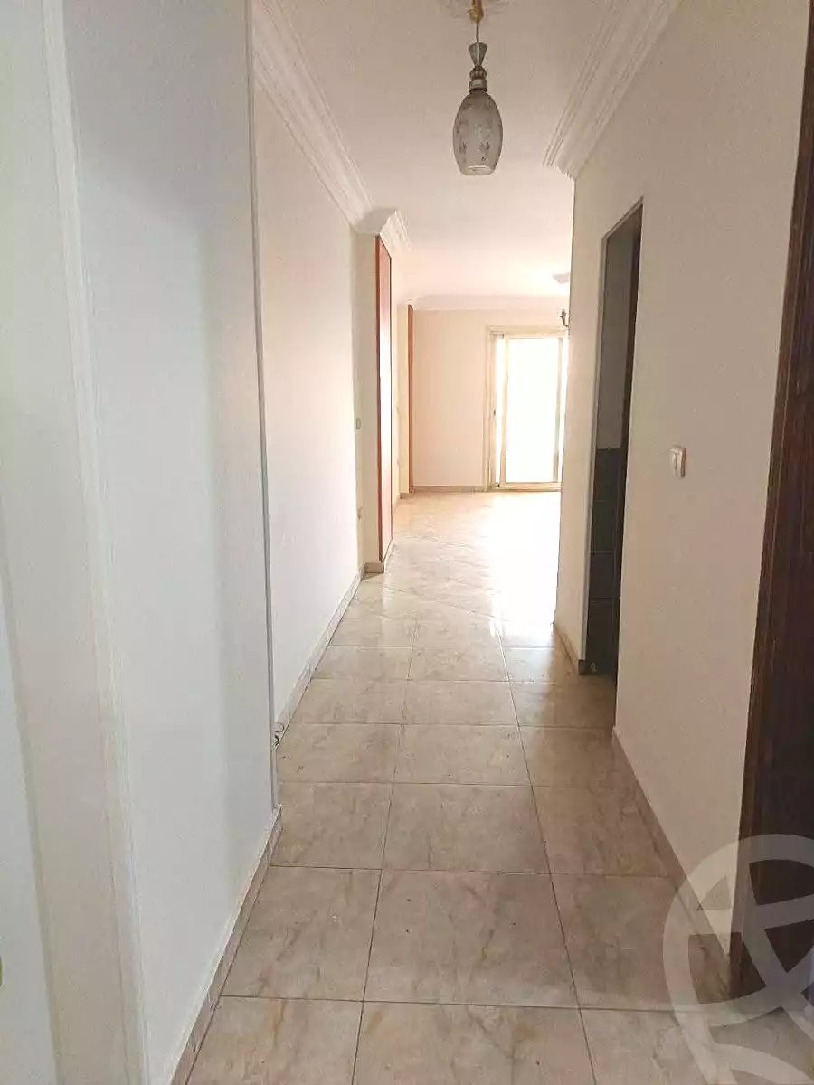 https://aqarmap.com.eg/ar/listing/6993409-for-rent-cairo-ain-shams-jsr-lswys