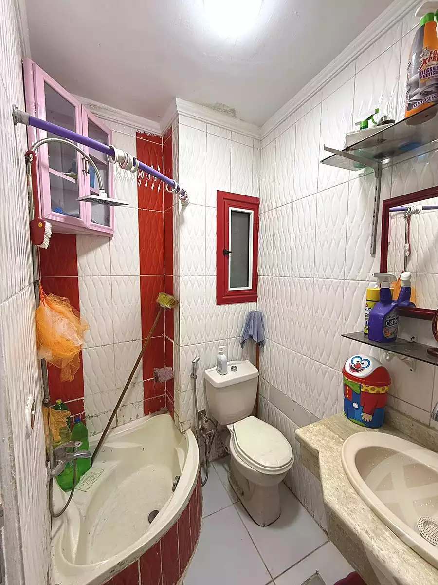 https://aqarmap.com.eg/ar/listing/6993577-for-sale-alexandria-sydy-bshr-sydy-bshr-bhry