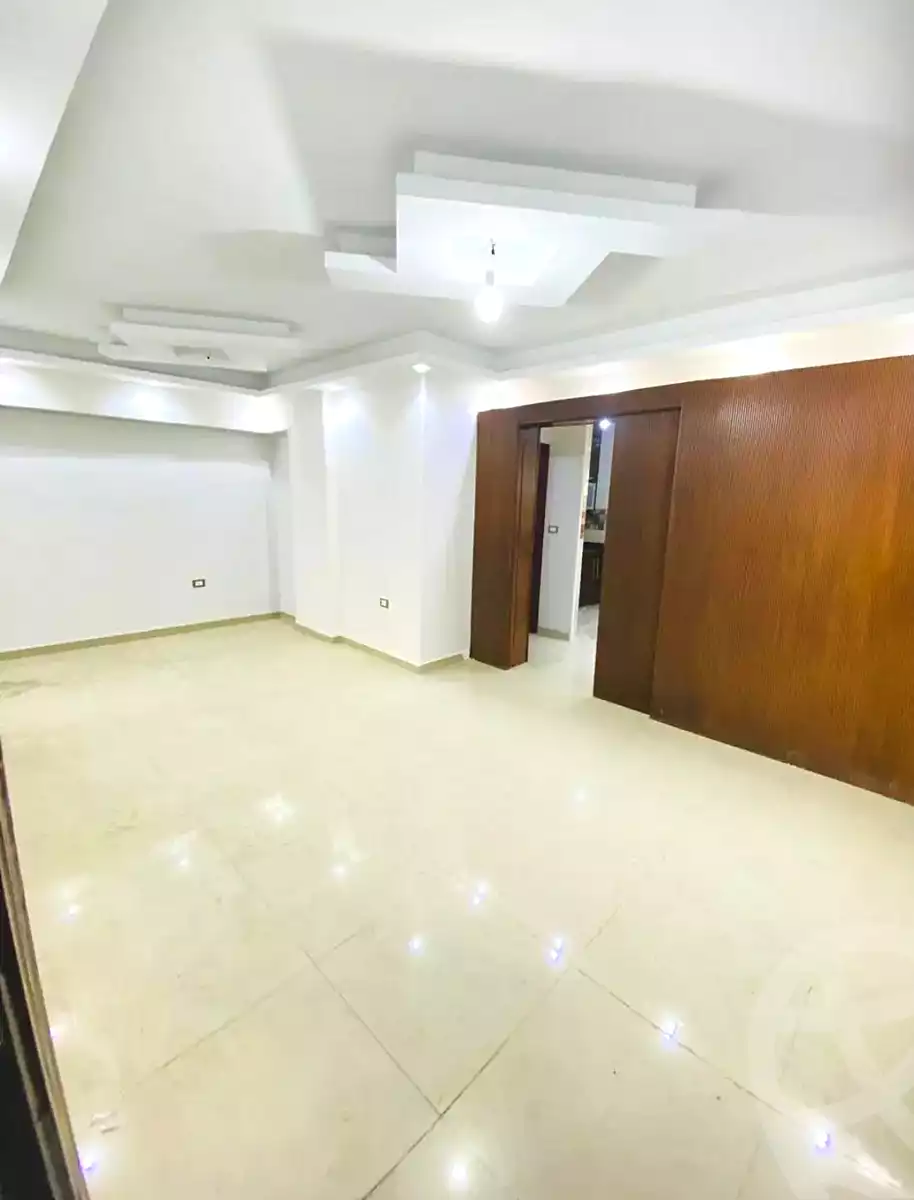 https://aqarmap.com.eg/en/listing/6994196-for-sale-alexandria-el-mandara-alex-el-mandara-bahri-sidi-kamal-st