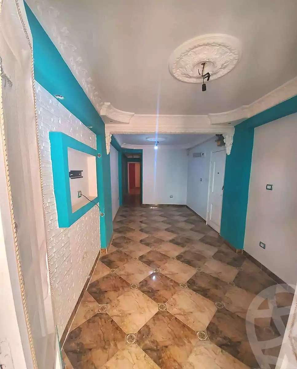 https://aqarmap.com.eg/en/listing/6994778-for-sale-alexandria-lsywf-el-falki