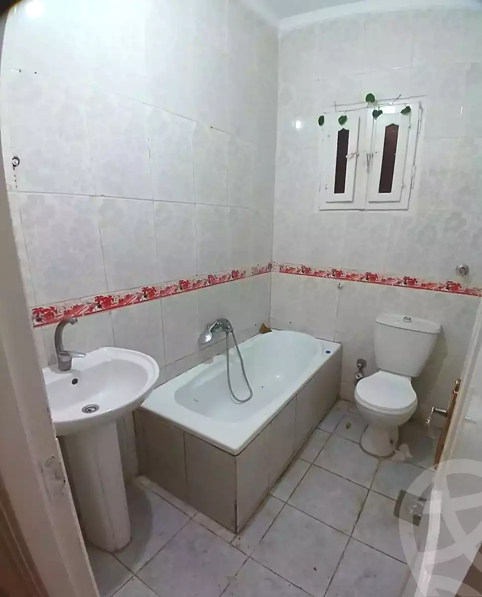 https://aqarmap.com.eg/ar/listing/6995023-for-rent-alexandria-el-asafra-l-sfr-bhry