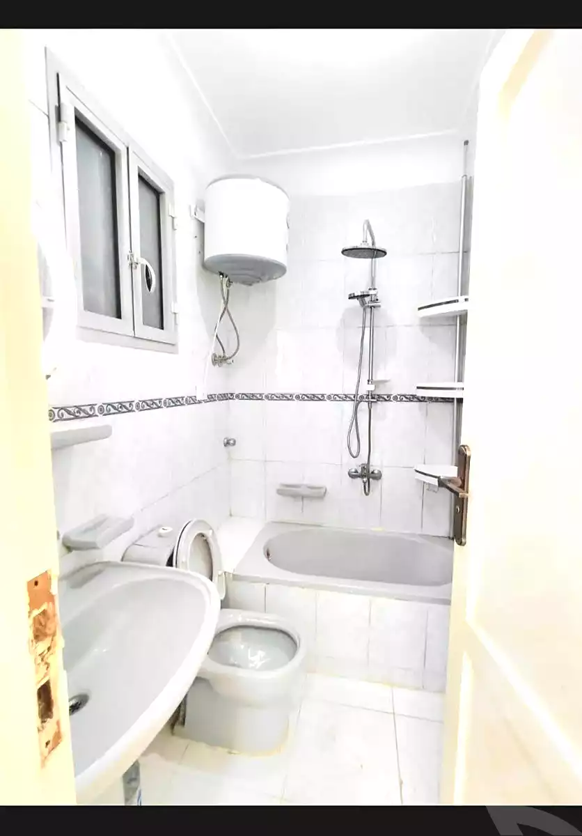https://aqarmap.com.eg/en/listing/6995042-for-sale-alexandria-al-agamy-shataa-el-nakheel