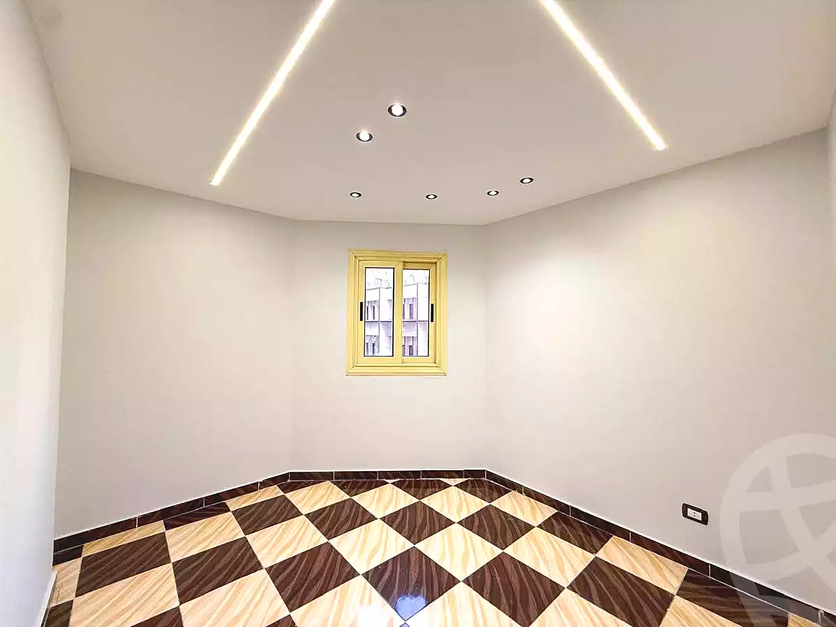 https://aqarmap.com.eg/ar/listing/6995273-for-sale-alexandria-sydy-bshr-sydy-bshr-bhry-shr-khld-bn-lwlyd