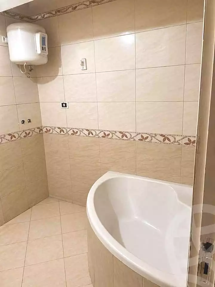 https://aqarmap.com.eg/ar/listing/6995350-for-sale-alexandria-sydy-bshr-sydy-bshr-bhry-gamal-abd-el-nasir-st