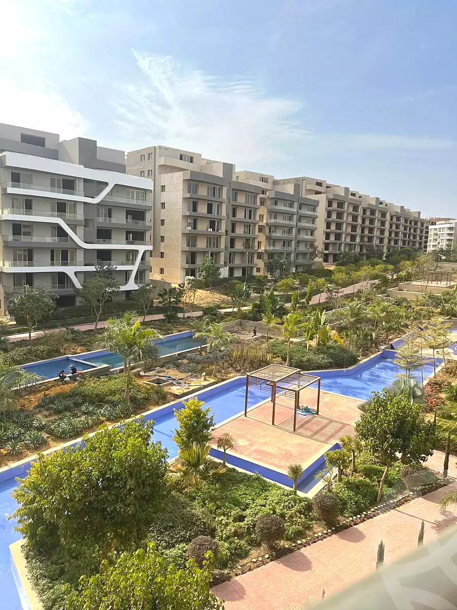 https://aqarmap.com.eg/ar/listing/6995478-for-sale-cairo-new-cairo-lmstqbl-syty-compounds-zyzyny-lmstqbl-rdk-llttwyr