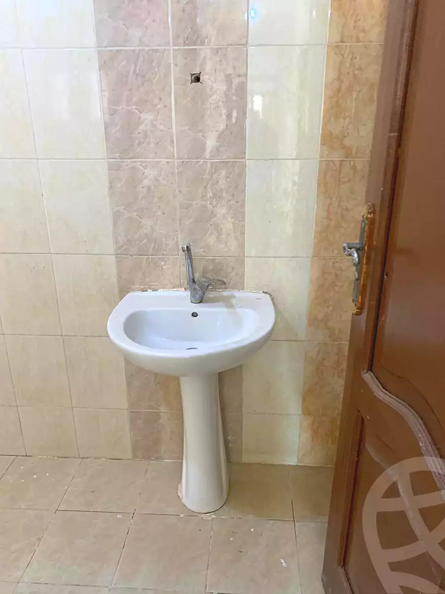 https://aqarmap.com.eg/ar/listing/6996106-for-rent-cairo-faisal-el-tawabeq-el-shaheed-ahmed-hamdy-st