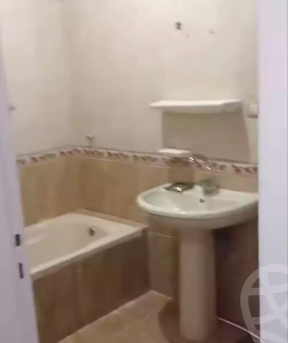 https://aqarmap.com.eg/ar/listing/6996266-for-sale-alexandria-sydy-bshr-sydy-bshr-qbly-saif-st